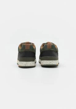 Lacoste URBAN BREAKER - Trainers - Dark Green/off White -Lacoste Sales Store 08d5e10ce6e747d681f1ff950839f29c