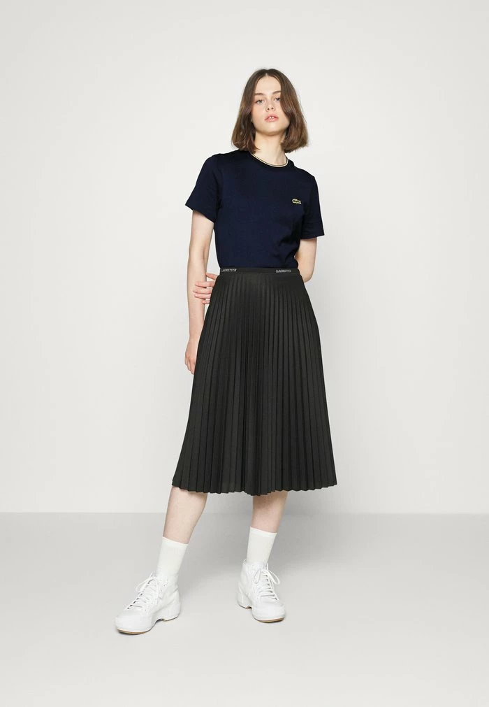 Lacoste Basic T-shirt - Navy Blue 4 Lacoste Basic T-shirt - Navy Blue - Image 2