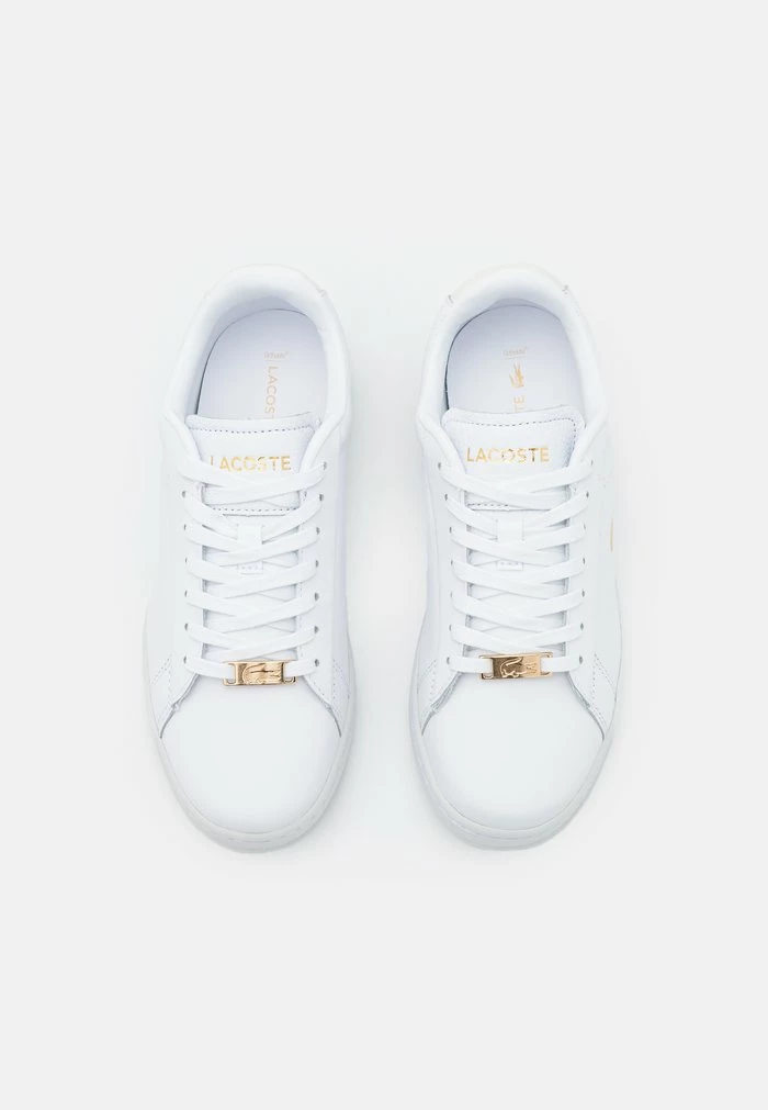Lacoste CARNABY EVO - Trainers - White/gold 8 Lacoste CARNABY EVO - Trainers - White/gold - Image 6