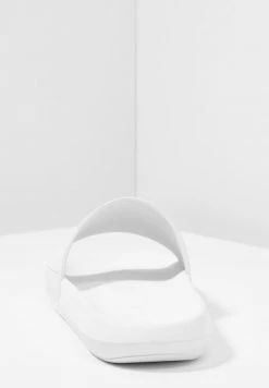 Lacoste CROCO SLIDE - Pool Slides - White -Lacoste Sales Store 21057d6cb44f4c8e92329a4ae2a1ec69