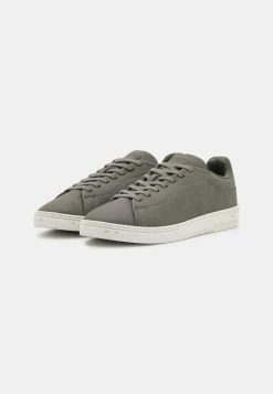 Lacoste COURT - Trainers - Khaki/offwhite -Lacoste Sales Store 217a5a8771f841f3a3e3d8693a576650