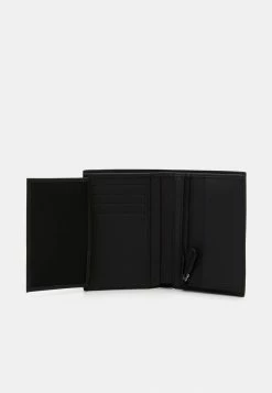 Lacoste VERTICAL WALLET - Wallet - Noir -Lacoste Sales Store 26f52365d2df4b559b47e6d7b5c03965