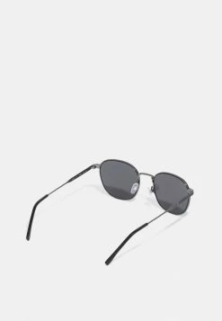 Lacoste UNISEX - Sunglasses - Semimatte Dark Gunmetal 8 Lacoste UNISEX - Sunglasses - Semimatte Dark Gunmetal -Lacoste Sales Store 27bad3999e8b4608ba66852353326c62
