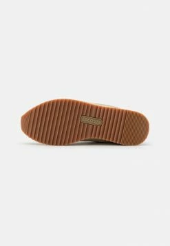 Lacoste PARTNER PISTE - Trainers - Brown -Lacoste Sales Store 28b6919af23c4472a6217d4f4bfb3a58