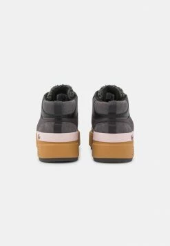 Lacoste Trainers - Black/pink 11 Lacoste Trainers - Black/pink -Lacoste Sales Store 29b680735e8c499b8403d6e46e0e87b1