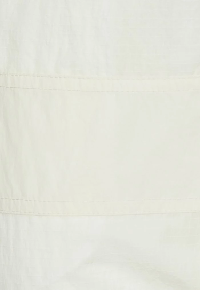 Lacoste Tracksuit Bottoms - Flour 5 Lacoste Tracksuit Bottoms - Flour - Image 3