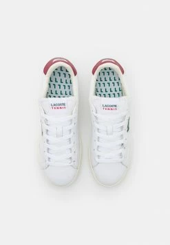 Lacoste MASTERS CLASSIC - Trainers - White/burgundy -Lacoste Sales Store 3509df698aa64050af9fbccb33f3a77e