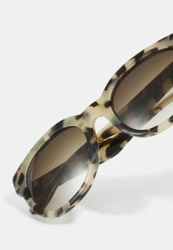 Lacoste Sunglasses - Havana -Lacoste Sales Store 35b8a7da0b6c44d29f413971f25160de