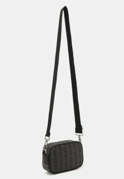 Lacoste THE BLEND UNISEX - Across Body Bag - Noir Gris 7 Lacoste THE BLEND UNISEX - Across Body Bag - Noir Gris -Lacoste Sales Store 3a3e6a225a46443ca9dee7be8490ad7f