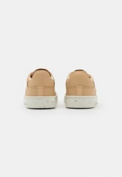 Lacoste COURT - Trainers - Beige -Lacoste Sales Store 3b1cef14e75645e3be7cb3d38f0ce33b
