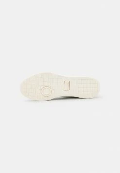 Lacoste CARNABY PRO - Trainers - White/off White -Lacoste Sales Store 3d841003e3c14b48ae1fcdbaec1d6074