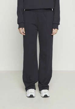 Lacoste Tracksuit Bottoms - Abimes