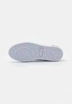 Lacoste POWER COURT - Trainers - White/platinum -Lacoste Sales Store 41a7f4047811415a8779cdb3ae07d255