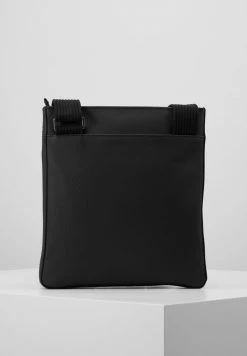 Lacoste FLAT CROSSOVER BAG - Across Body Bag - Black -Lacoste Sales Store 4f2b6d8d89f94903ab419ae5922a2291