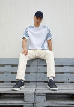 Lacoste COURT - Trainers - Dark Grey/offwhite -Lacoste Sales Store 6198663b623142cc9468059cf38cff4a