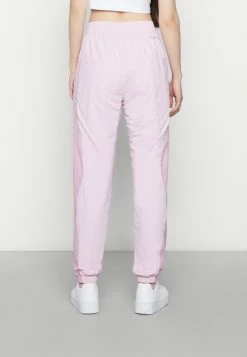 Lacoste Trousers - Rose 10 Lacoste Trousers - Rose -Lacoste Sales Store 676ac6120fa94868ae3767c1ab8f8da9