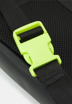 Lacoste OUTDOOR CROC REPORTER UNISEX - Across Body Bag - Noir Lime -Lacoste Sales Store 67e6e41b36574d5d8eeba520b9e96574