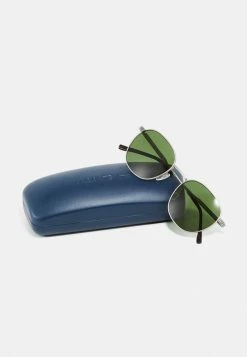 Lacoste UNISEX - Sunglasses - Semimatte Silver-coloured -Lacoste Sales Store 68d6a38500e14afb83645a1db4f6348c