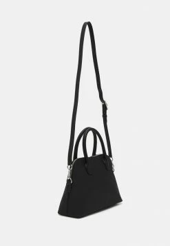 Lacoste Handbag - Noir -Lacoste Sales Store 6cc3a5c11a714ac1b2414d578451439b