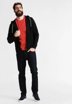 Lacoste Basic T-shirt - Rouge -Lacoste Sales Store 6e8a9a1c400c45aeab23a4a9f91c4443