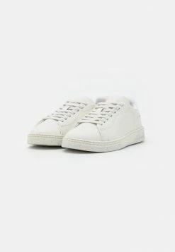 Lacoste COURT - Trainers - Off White -Lacoste Sales Store 70d0a8c5177949628fb21ad5d4e3ae81