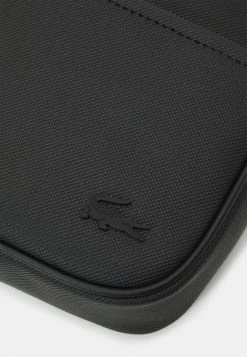 Lacoste Across Body Bag - Noir 11 Lacoste Across Body Bag - Noir -Lacoste Sales Store 78d57535828342079de2edd9cea22eff