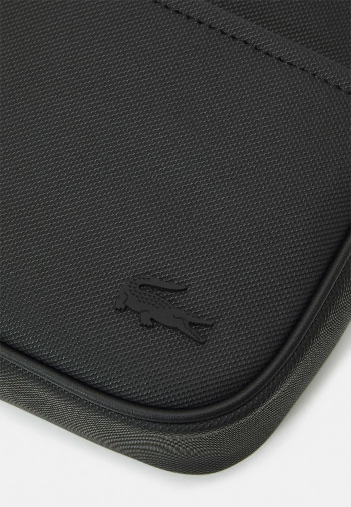 Lacoste Across Body Bag - Noir 7 Lacoste Across Body Bag - Noir - Image 5