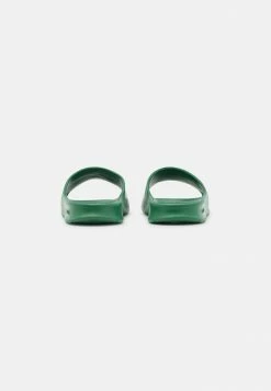 Lacoste CROCO 2.0 - Pool Slides - Green -Lacoste Sales Store 7af739d917414d458fb9f5cd95ee3c64