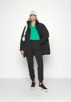 Lacoste Tracksuit Bottoms - Black 8 Lacoste Tracksuit Bottoms - Black -Lacoste Sales Store 7e0136f01c674022b3380a340a5fad4b