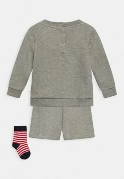 Lacoste UNISEX SET - Sweatshirt - Heather Wall Chine/white-infrared-navy Blue -Lacoste Sales Store 7e66c77f313f456382288c4d057a78c5