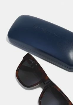 Lacoste Sunglasses - Havana 10 Lacoste Sunglasses - Havana -Lacoste Sales Store 864f18465eee4020a322fb86afefdc9d