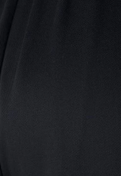 Lacoste Trousers - Abysm -Lacoste Sales Store 9a6d3cf08cf64ada9a2c62ebb3396fbe