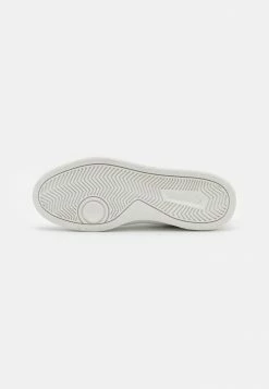 Lacoste COURT LISSE - Trainers - White/dark Green -Lacoste Sales Store aef8a00e5d454001aa712aedfc20e80c