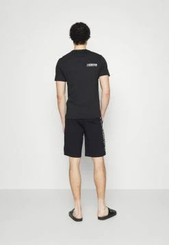 Lacoste EXCLUSIVE - Shorts - Black -Lacoste Sales Store b1494e3d7884457eac1a29e0a4006c4d