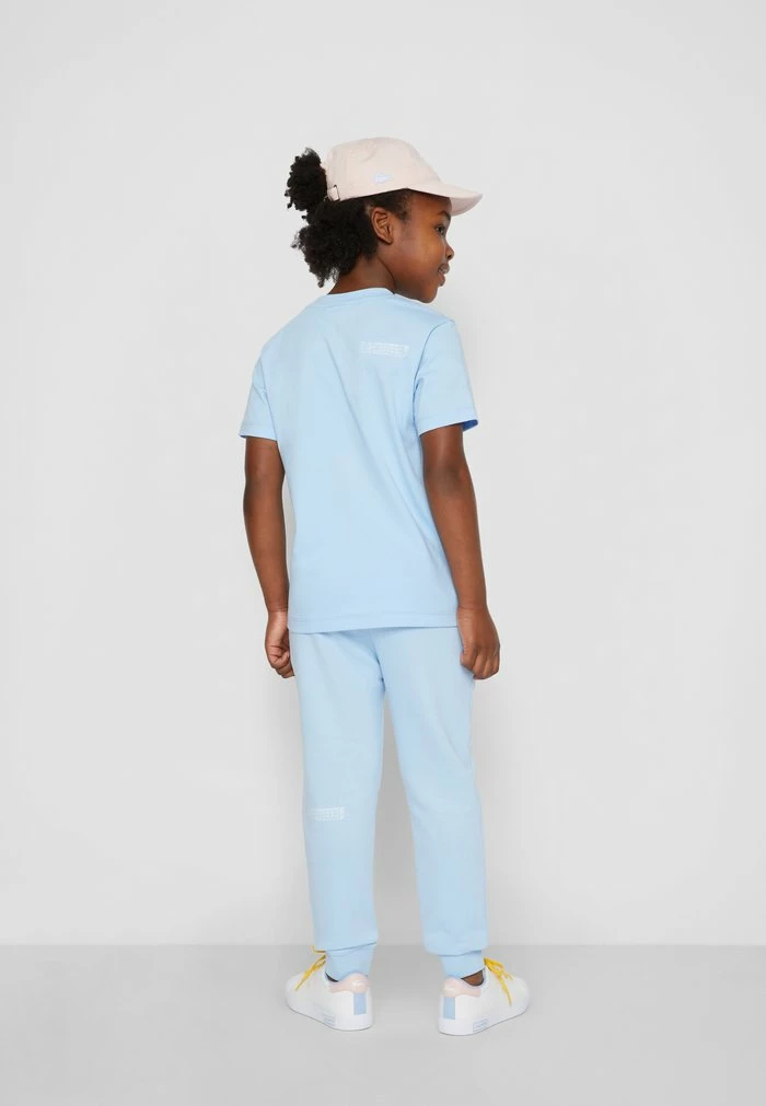 Lacoste UNISEX EXCLUSIVE - Print T-shirt - Light Blue 6 Lacoste UNISEX EXCLUSIVE - Print T-shirt - Light Blue - Image 4