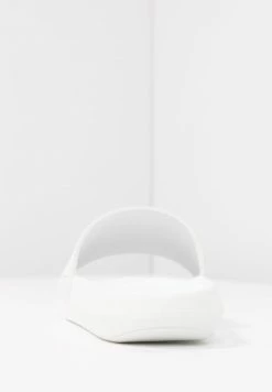 Lacoste CROCO SLIDE - Pool Slides - White 14 Lacoste CROCO SLIDE - Pool Slides - White -Lacoste Sales Store bc768b91aa804dfe95b7c1fbff0c4af2