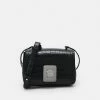 Lacoste Across Body Bag - Noir 1 Lacoste Across Body Bag - Noir -Lacoste Sales Store bd15dbe0bf034c4a9e9c08b165e661bb