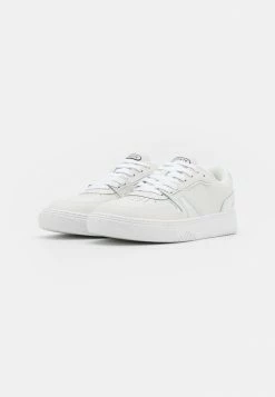 Lacoste L001 - Trainers - White/offwhite 12 Lacoste L001 - Trainers - White/offwhite -Lacoste Sales Store bd7e43d2a30646db922f663d3efef4d3