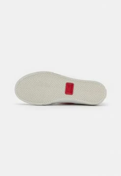 Lacoste COURT MASTER PRO - Trainers - White/red -Lacoste Sales Store c5a85517ac2c420e8c00d3bd3d9b417a