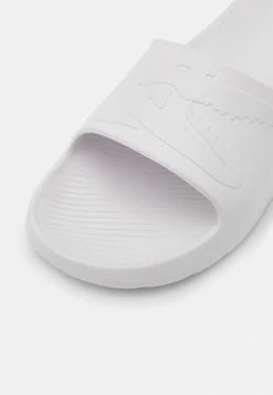 Lacoste CROCO 2.0 - Pool Slides - White/off-white -Lacoste Sales Store c63c1cff886847e39bdb078a7285b6aa