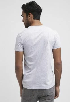 Lacoste Basic T-shirt - Argent Chine 9 Lacoste Basic T-shirt - Argent Chine -Lacoste Sales Store cc1ab9a77e774ae6a46a36e6ae335fcc