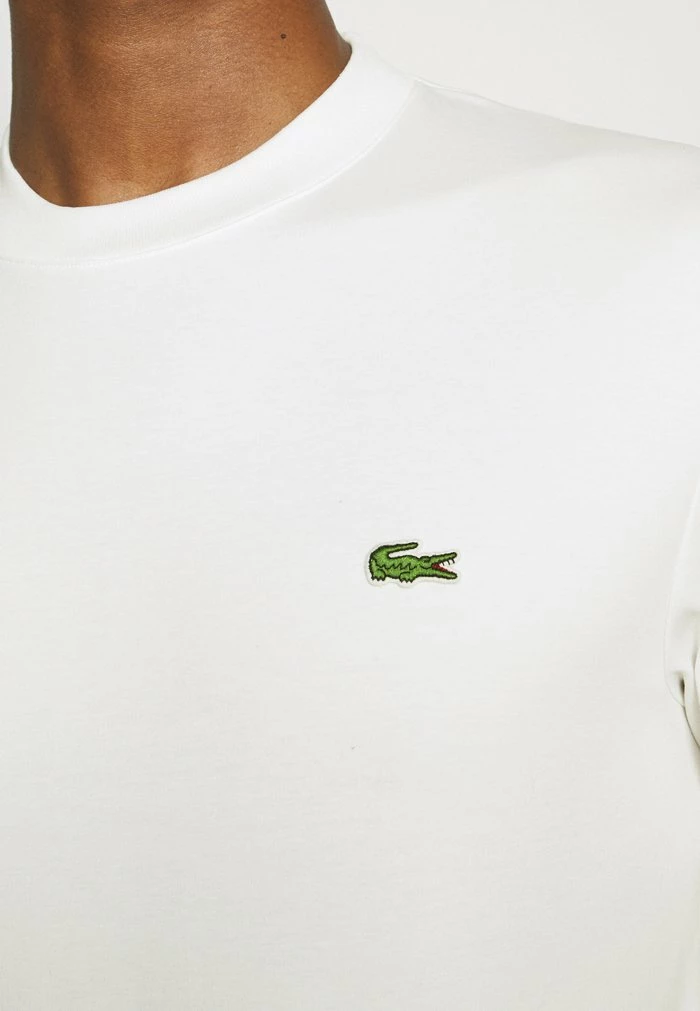 Lacoste Basic T-shirt - Flour 8 Lacoste Basic T-shirt - Flour - Image 6