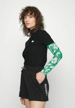 Lacoste EXCLUSIVE - Basic T-shirt - Black -Lacoste Sales Store dac516e4602347fe8fc149cf943dafb7