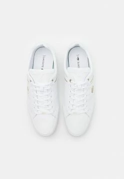 Lacoste CHAYMON - Trainers - White -Lacoste Sales Store dee2e390a09443f4856f66cb02288e3b