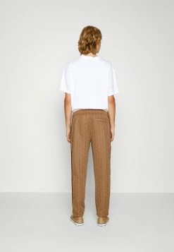Lacoste Trousers - Viennese/liquor -Lacoste Sales Store ee2ab441553a4efd8670d893b7e51d12
