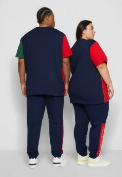 Lacoste PLUS UNISEX - Print T-shirt - Marine -Lacoste Sales Store f9bb746f7cd44907b7335a708b74c7f5