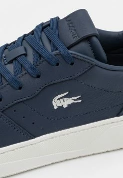 Lacoste COURT LISSE - Trainers - Navy/off-white -Lacoste Sales Store faa763f48019447299ce9d3c82a3394e