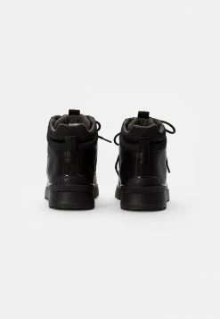 Lacoste URBAN BREAKER - Lace-up Ankle Boots - Blk/blk -Lacoste Sales Store ff06096c26944c1cb548642fe9f3a59d
